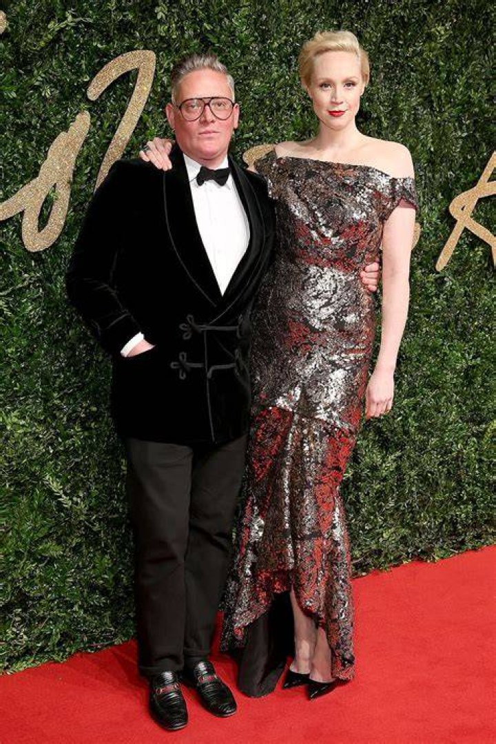 Giles Deacon Biography