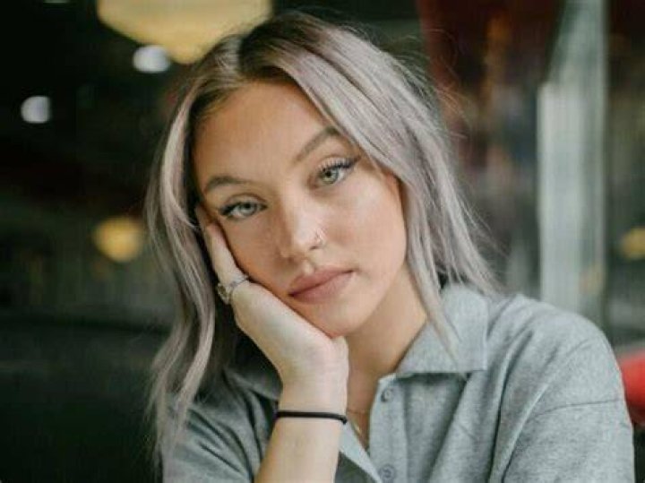 Riley Hubatka Biography