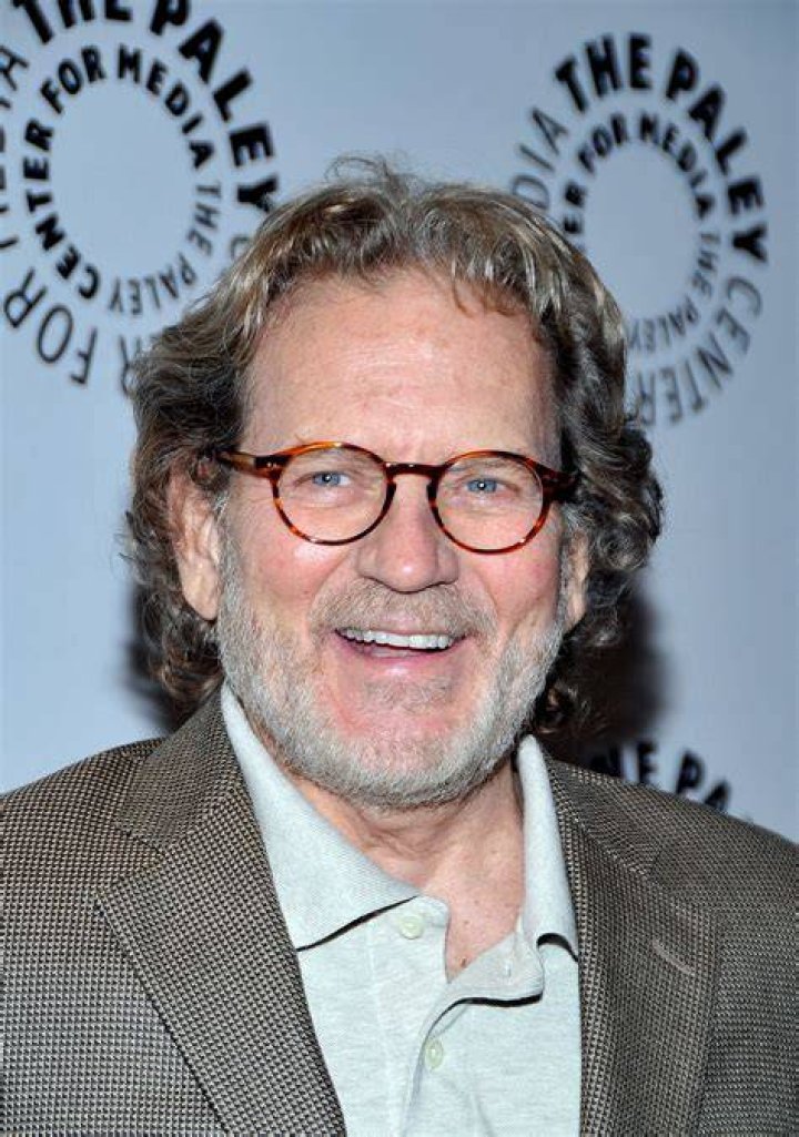 Robert Foxworth Robert Foxworth