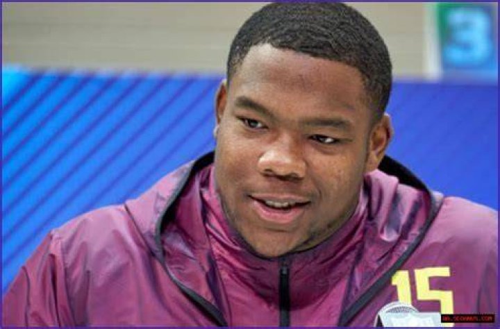 Shi Smith contract, salary and net worth explored