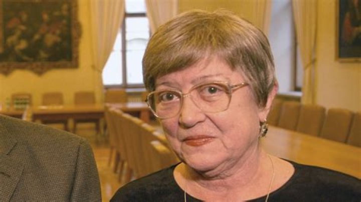 Zdena Studenková Zdena Studenková